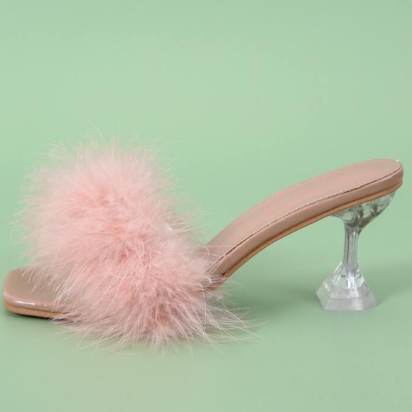 NEW never worn Pink feathered barbie sandals heels comfortable - Picture 3 of 5